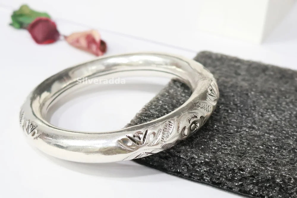 Handcrafted Design Round Silver Kada for Men | 925 Silver Kada | AJ Jewellers