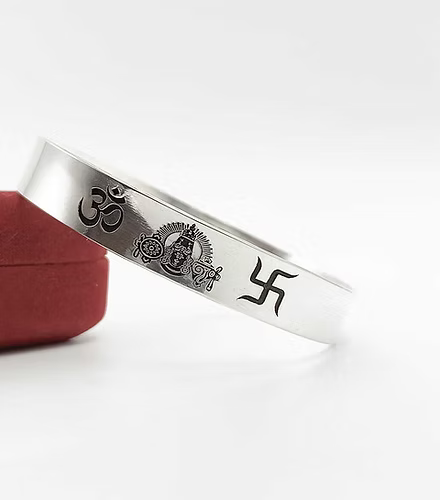 OM Shank Venkateswara Chakra Swastik Design Pure Silver Kada for Men – AJ Jewellers